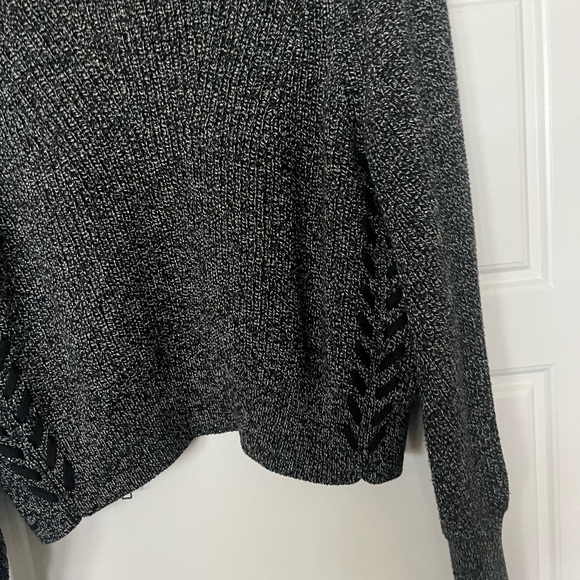 Athleta Charcoal and White Knit Cardigan - Picture 4 of 5